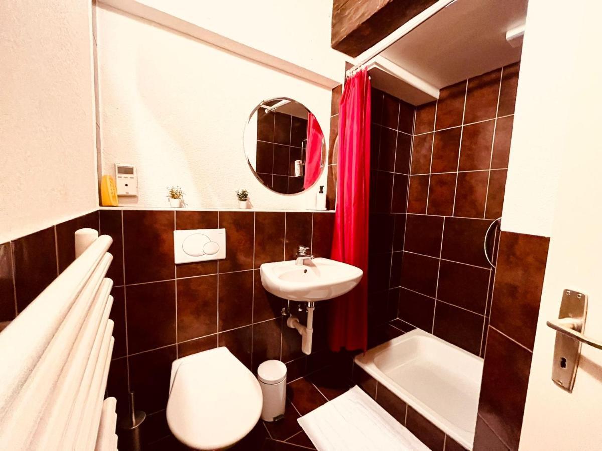Charmant Appartement De Vacances Alta Ripa Hauterive  Kültér fotó